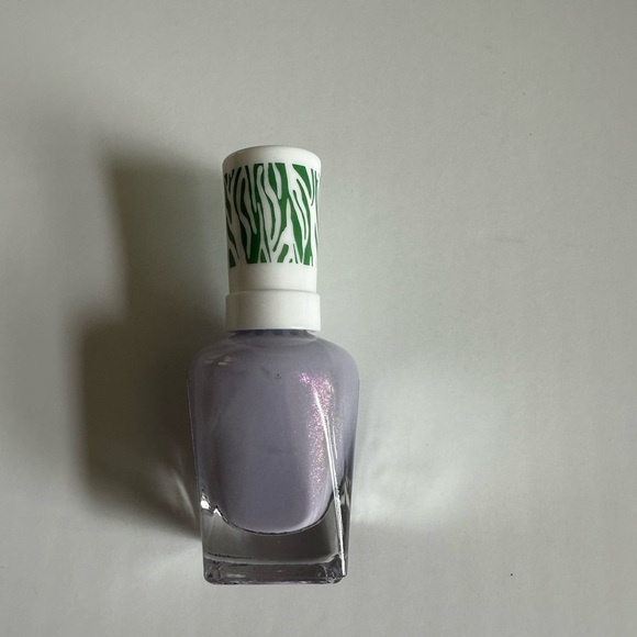 Miracle Gel Nail Polish DVF Sally Hansen 930 Misty Purple Diane von Furstenberg - Picture 3 of 5